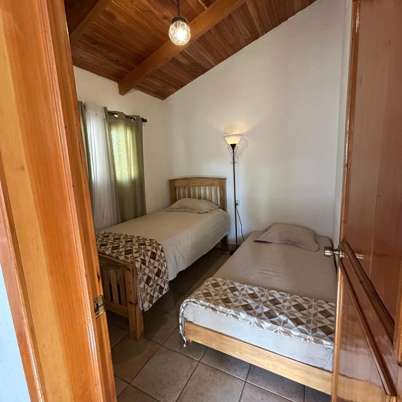 La Cabana Entre Bosques Santiago Sacatepequez ภายนอก รูปภาพ